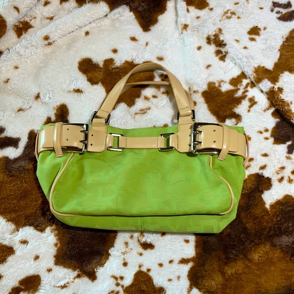 D K N Y 👜 purse